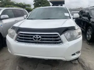 Toyota Highlander Limited 2010 White