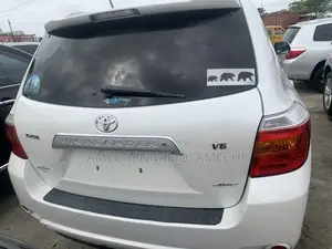 Toyota Highlander Limited 2010 White