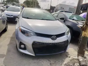 Toyota Corolla 2015 Silver