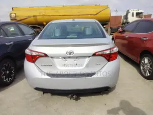 Toyota Corolla 2016 Silver