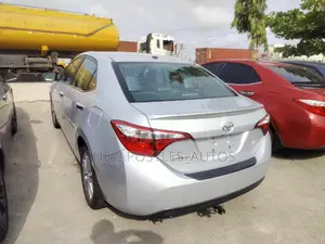 Toyota Corolla 2016 Silver
