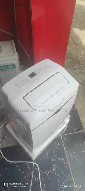 New Brand >Hisense Mobile Ac 1.5hp Fast Cooling With >R410a