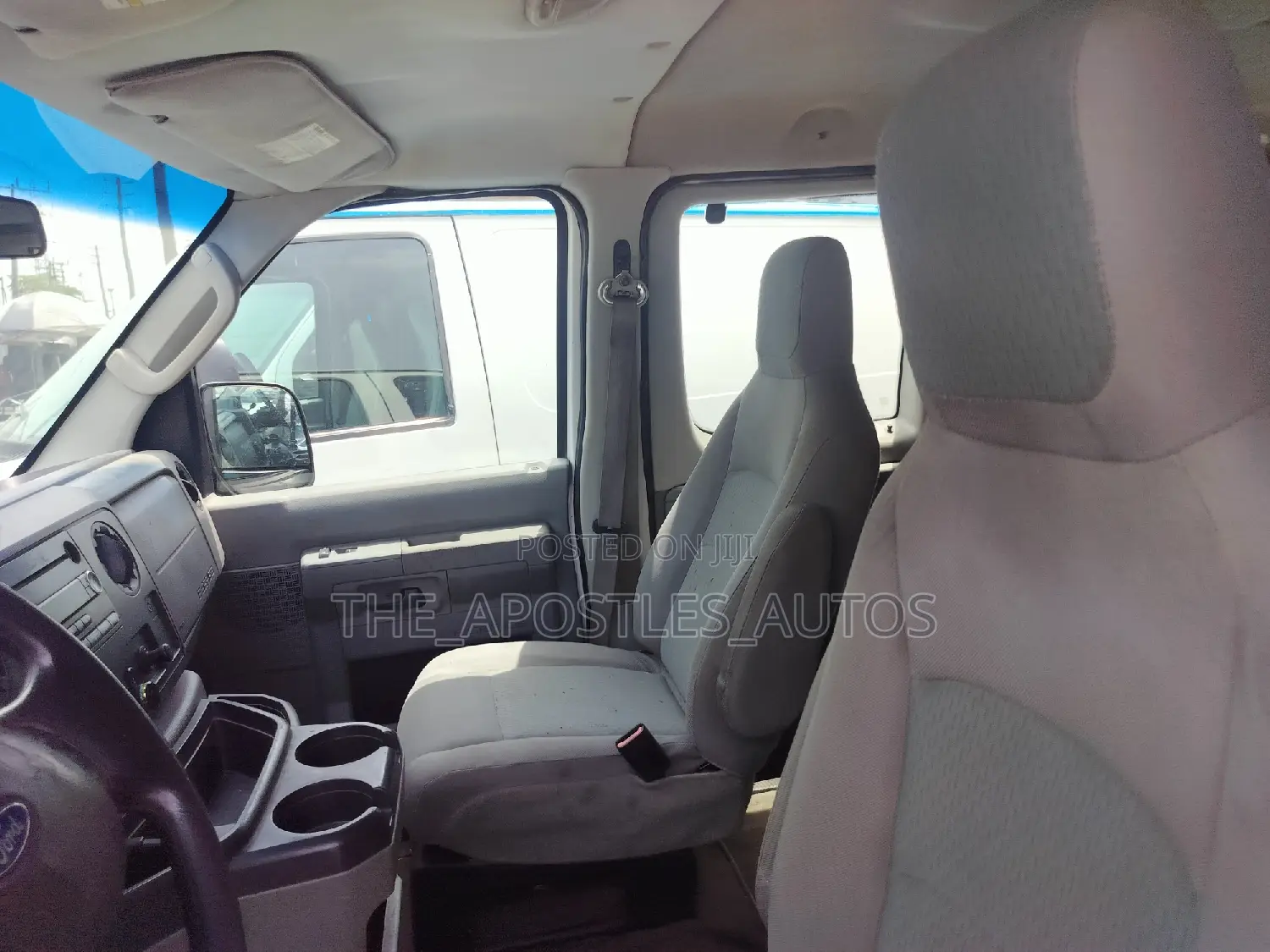 Ford E250 2011 White