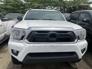 Toyota Tacoma 2014 White