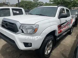 Toyota Tacoma 2014 White
