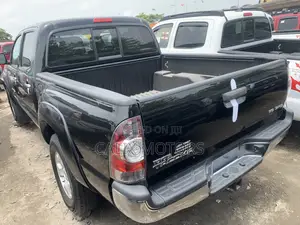 Toyota Tacoma 2013 Black