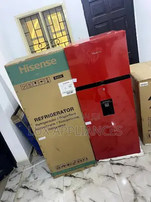 Hisense 204 Liters Double Door Refrigerator With Dispenser