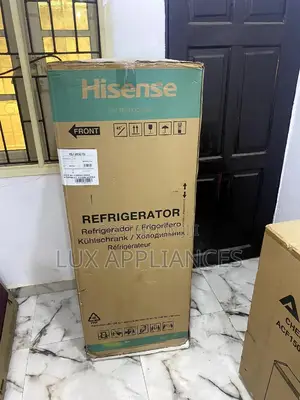 Hisense 204L Double Door Refrigerator With Dispenser