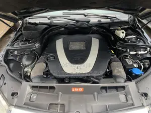 Mercedes-Benz C300 2010 Gray