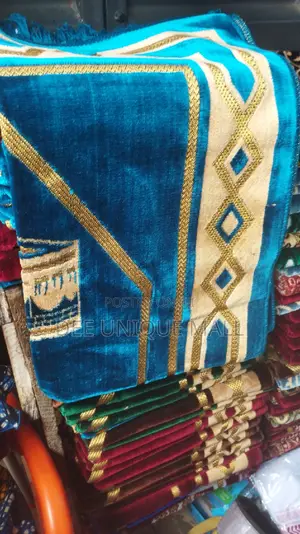 Muslim Prayer Mat – Comes in Different Colors and Design