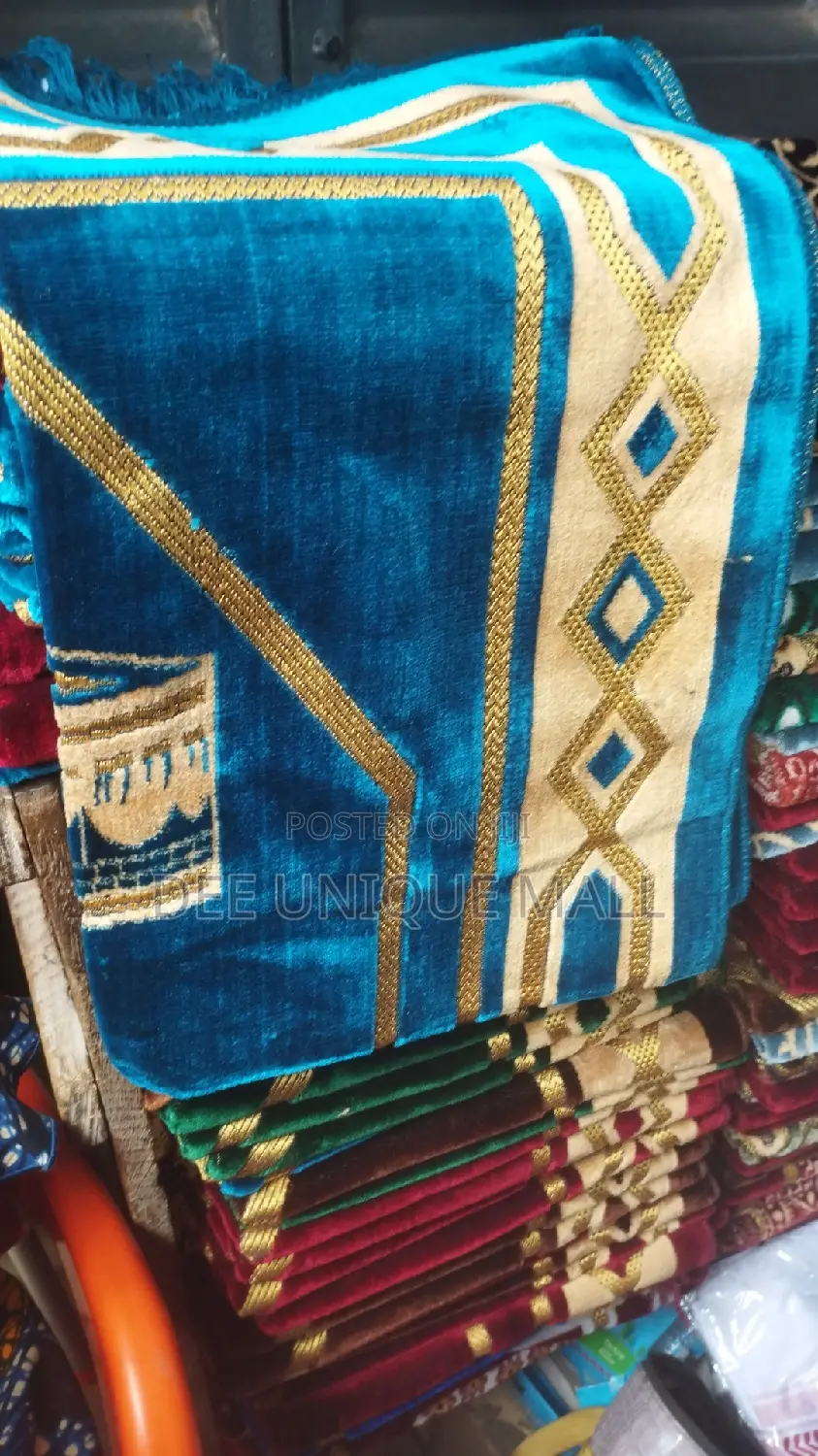 Muslim Prayer Mat – Comes in Different Colors and Design