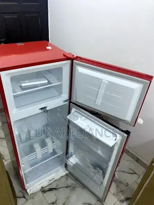 Hisense 204L Refrigerator With Water Dispensers