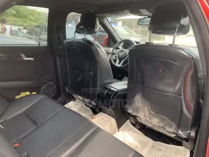 Mercedes-Benz C300 2013 Red