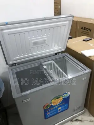 Polystar 200l Chest Frrezer With Top Glass Door Light