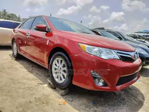 Toyota Camry 2014 Red