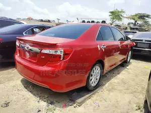 Toyota Camry 2014 Red
