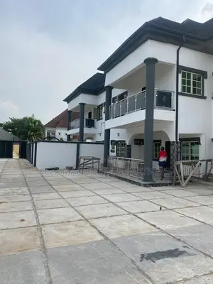 10bdrm Duplex in New Owerri , Imo for sale