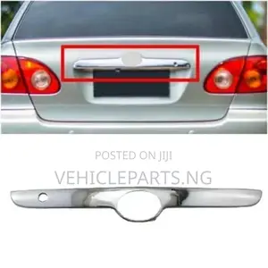 Boot Chrome Toyota Corolla 2003-2007