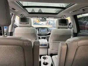 Toyota Highlander 2015 Black