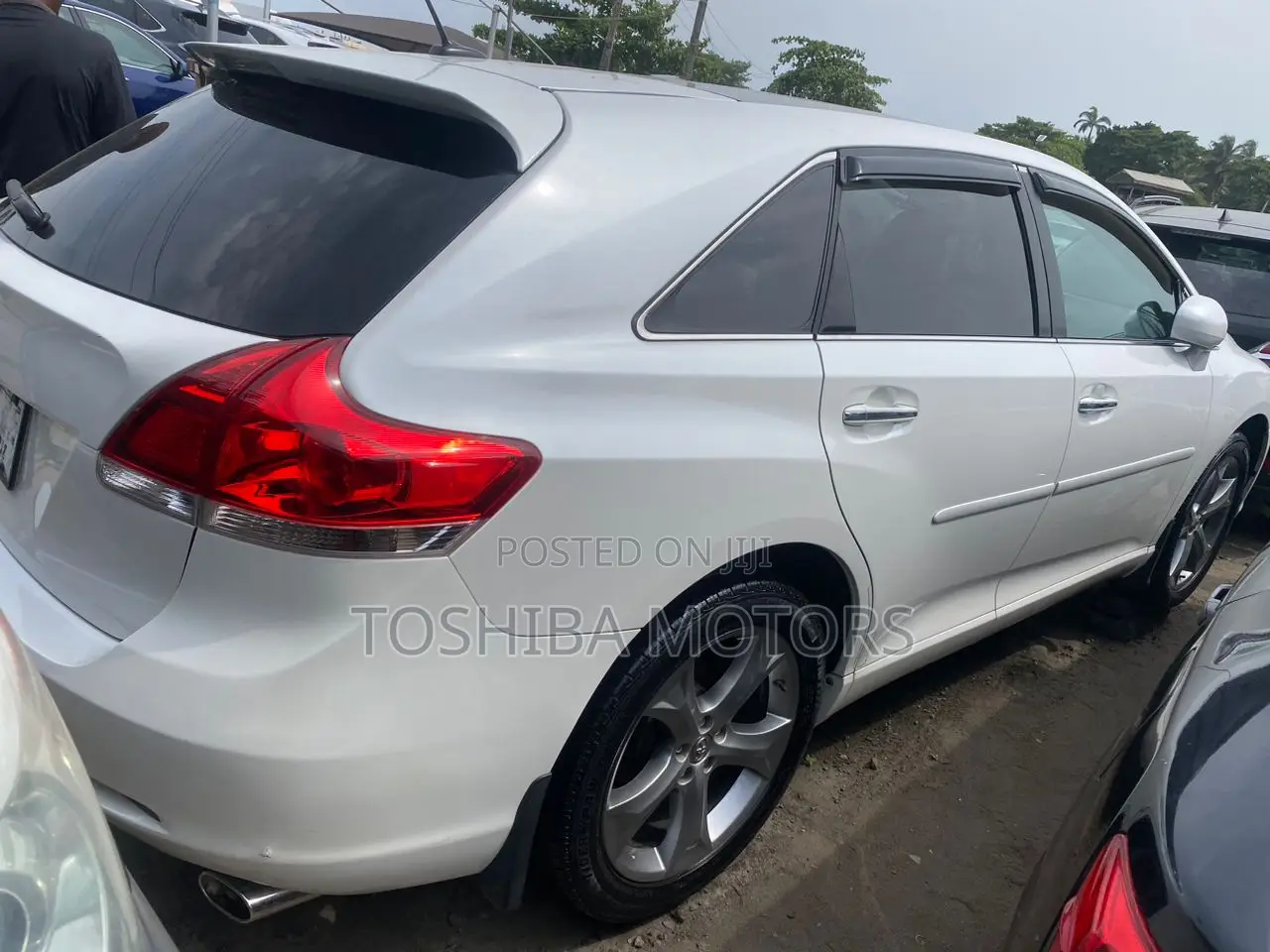 Toyota Venza V6 AWD 2011 White