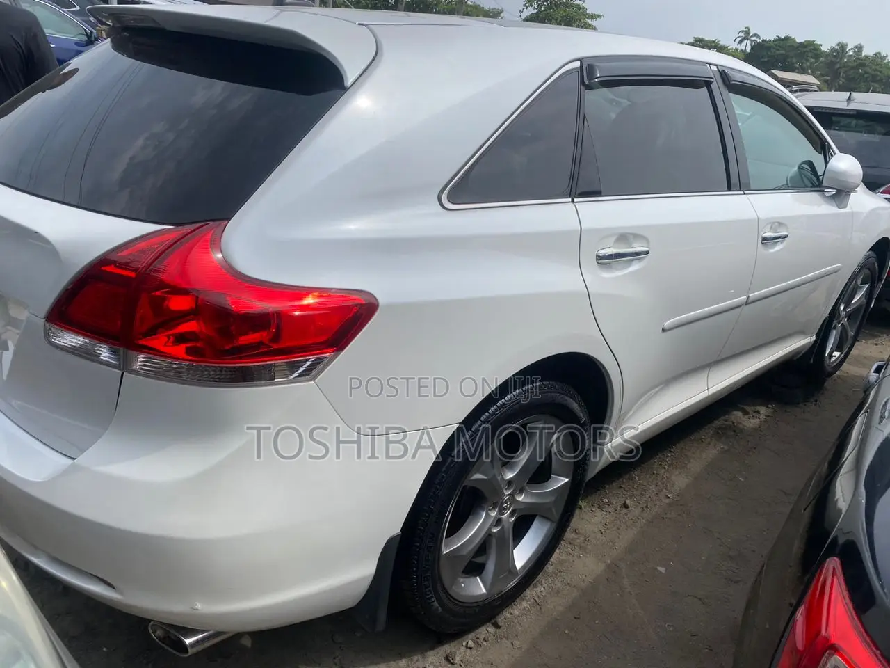Toyota Venza V6 AWD 2011 White