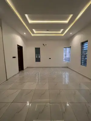 5bdrm Duplex in Agungi for sale