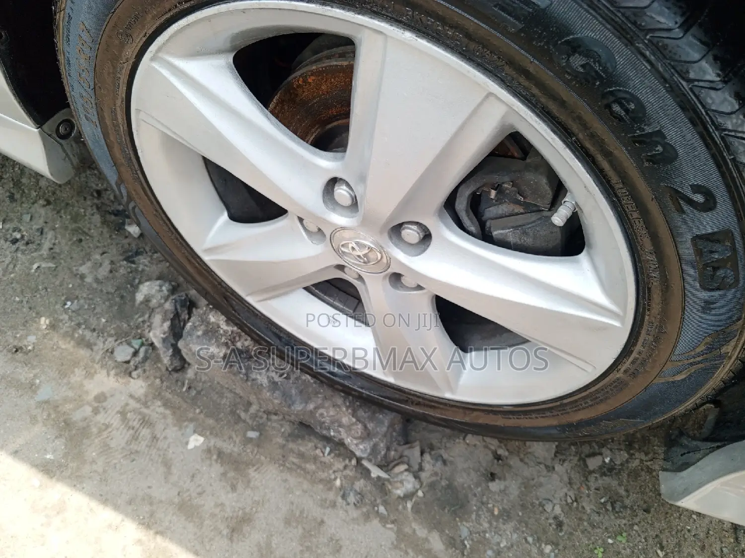 Toyota Camry 2010 Silver