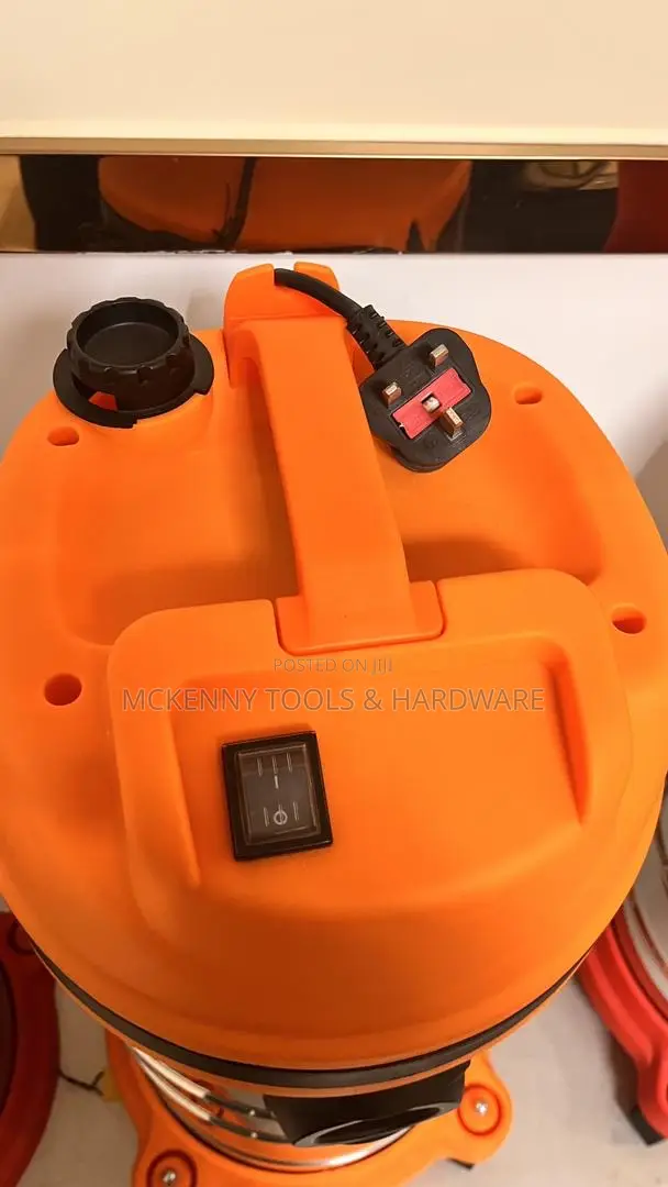 20.Litres Vacuum Cleaner Machine