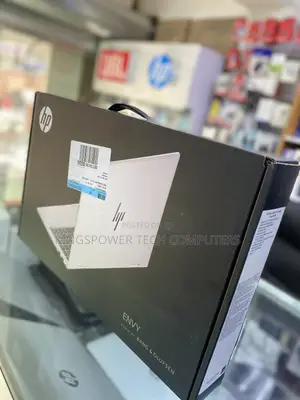New Laptop HP Envy 13 8GB Intel Core i5 SSD 512GB
