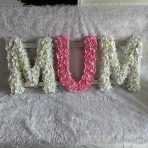 White Mum Wreath