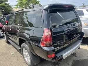 Toyota 4-Runner Limited V6 4x4 2005 Black