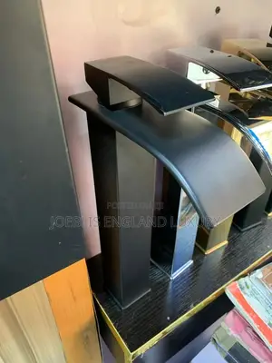 Black Long Mixer Square With Water Fall Mouth