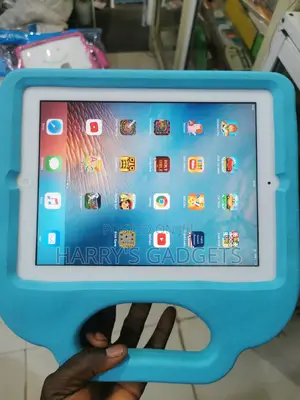 Apple iPad 2 Wi-Fi 16 GB Gray