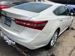 Toyota Avalon 2015 White