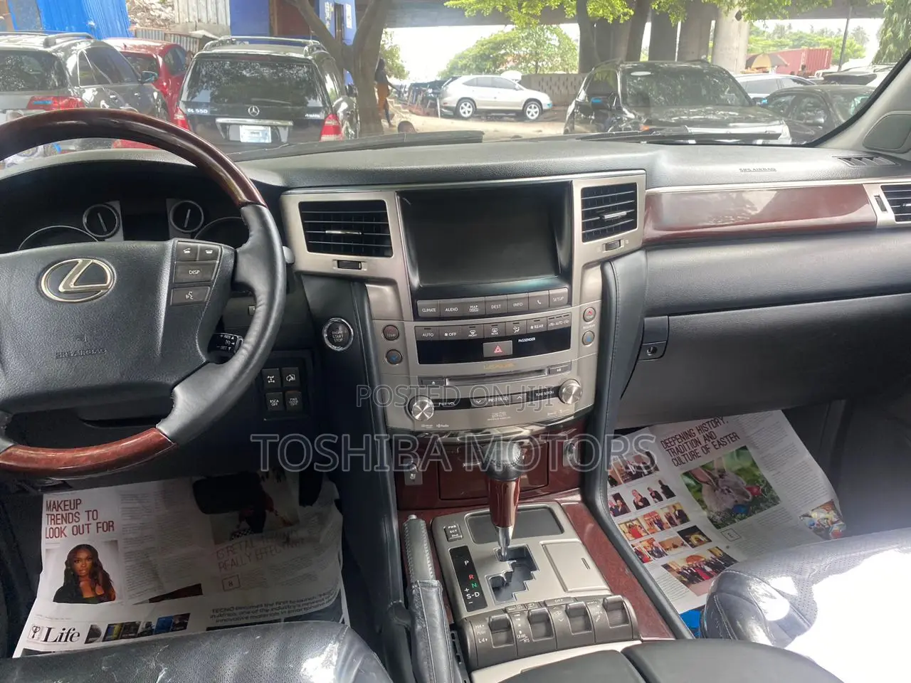Lexus LX 570 AWD 2015 Black