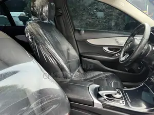 Mercedes-Benz C300 2016 Gray