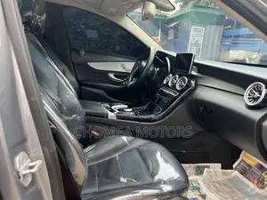 Mercedes-Benz C300 2016 Gray