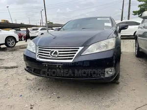 Lexus ES 2012 Blue