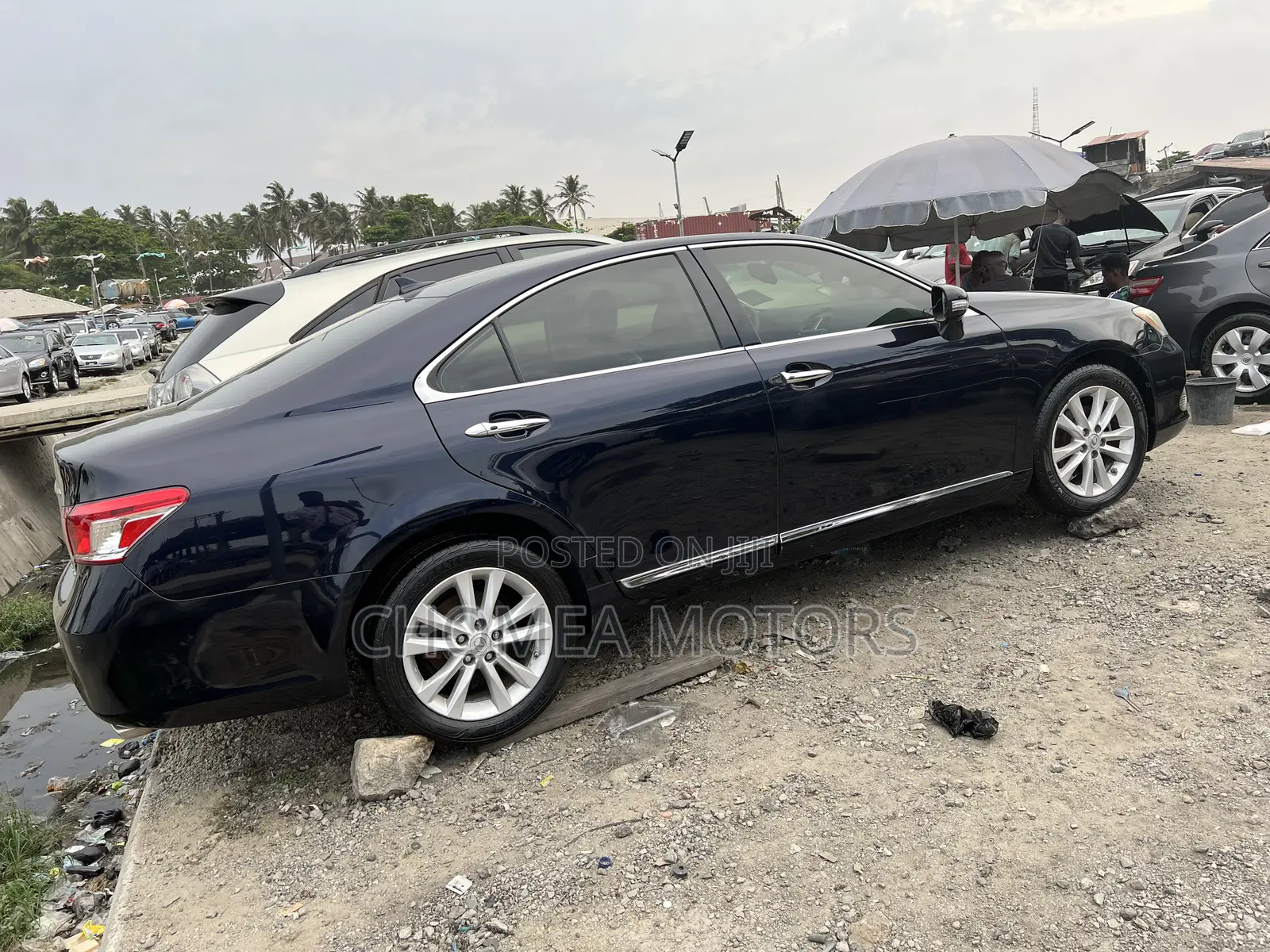 Lexus ES 2012 Blue