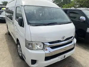 Toyota HiAce 2016 White