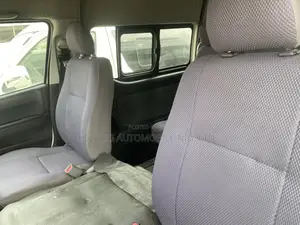 Toyota HiAce 2016 White