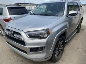 Toyota 4-Runner 2015 Silver