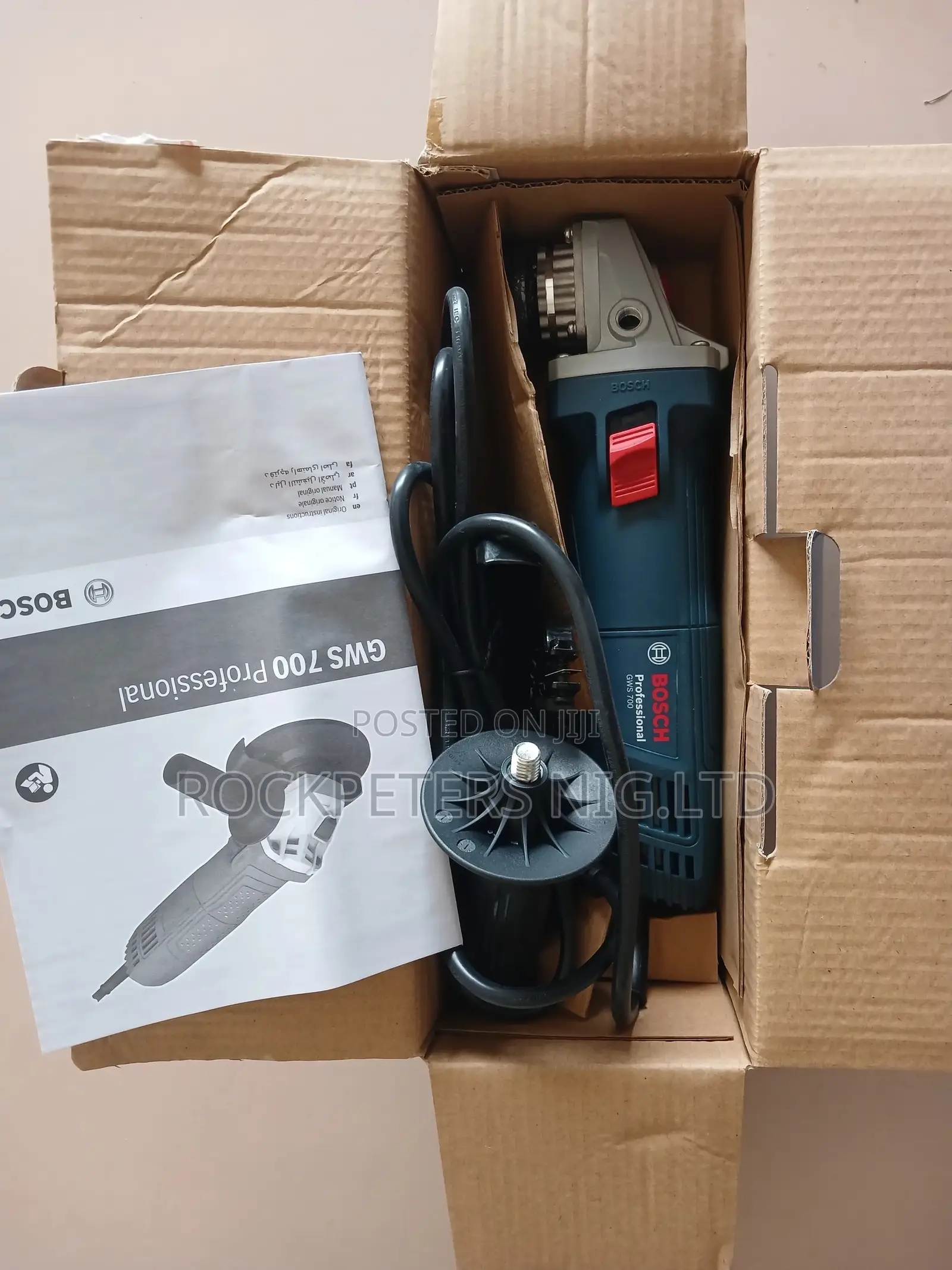 GWS 700 Professional Angle Grinder