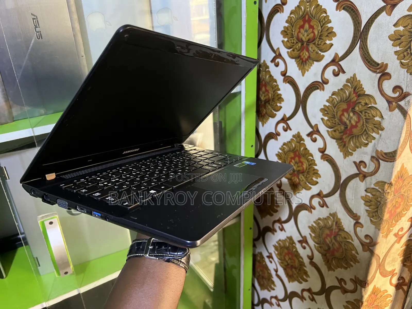 Laptop Samsung NP400B2B 8GB Intel Core I5 HDD 500GB