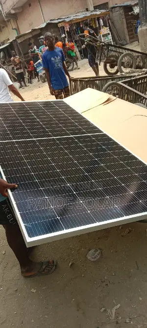 600w Net Power Solar Panel 144cells