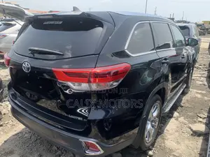 Toyota Highlander 2014 Black