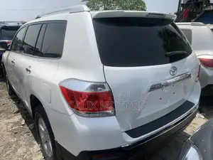 Toyota Highlander 2012 White