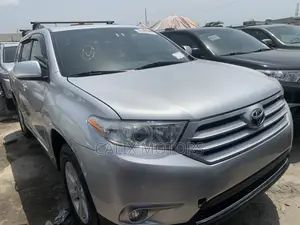 Toyota Highlander 2012 Silver