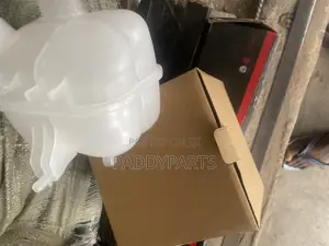 Mini Cooper Engine Coolant Water Reservoir Tank