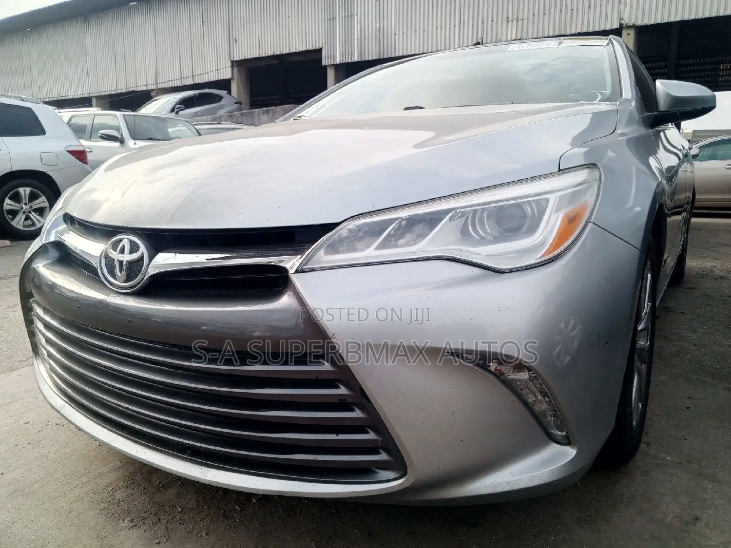 Toyota Camry 2016 Silver